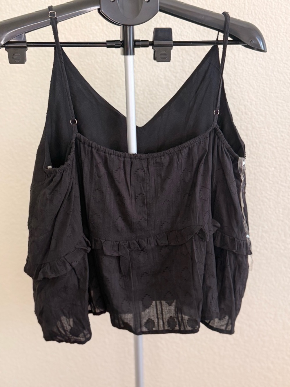 Entro Black Textured Babydoll Tank Top Ruffle Hem Boho Size Medium - Picture 4 of 4